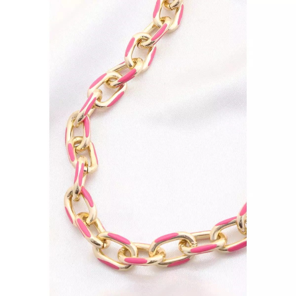 Color Metal Oval Link Necklace