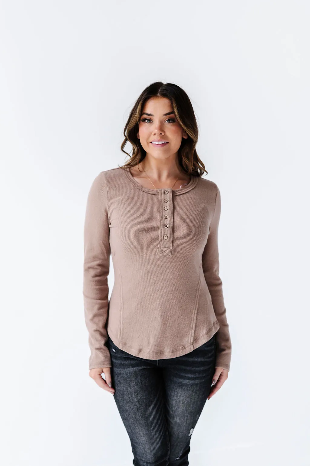 Grayson Long Sleeve Tee in Mocha - Size Small Left