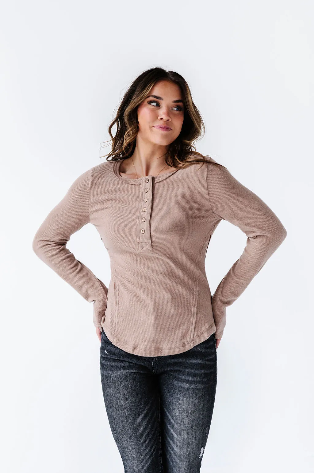 Grayson Long Sleeve Tee in Mocha - Size Small Left