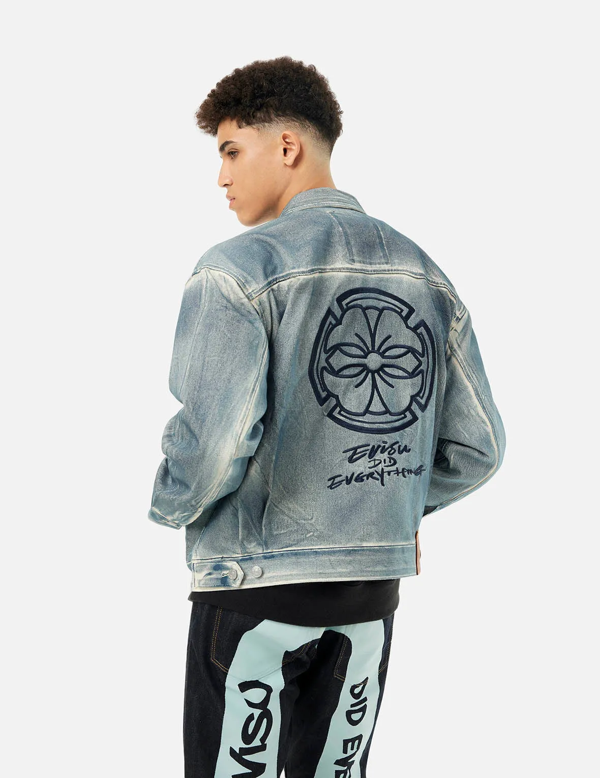 Kamon and Seagull Appliqué with Rubbing Print Fashion Fit Denim Jacket