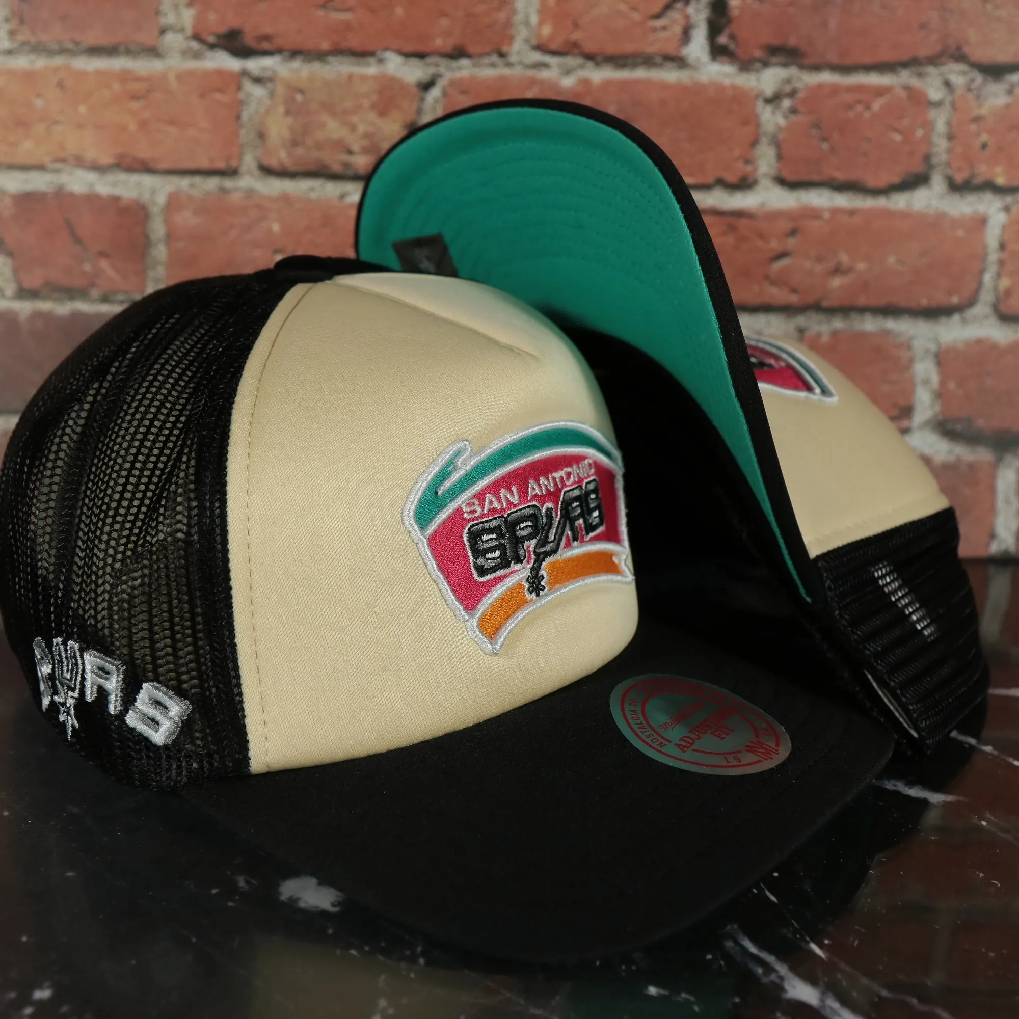 San Antonio Spurs Spurs wordmark teal Bottom 2-Tone Foam Trucker Hat | Black/Off-White Mitchell and Ness Hat